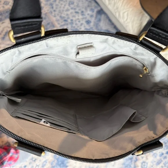 Baggallini Jessica Unisex Water Resistant Convertible Backpack RFID Anti Theft - Picture 8 of 12